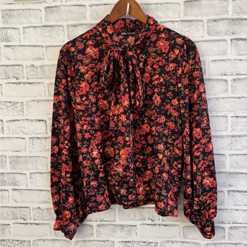 Women’s ZARA black floral vibrant v-neck long tie bow blouse Size Small